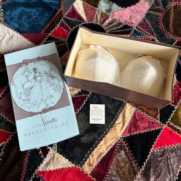 Vintage 1958 Hollywood Vassarette Circle Stitch Backless Pin Up Bullet Bra 36B - Picture 10 of 13